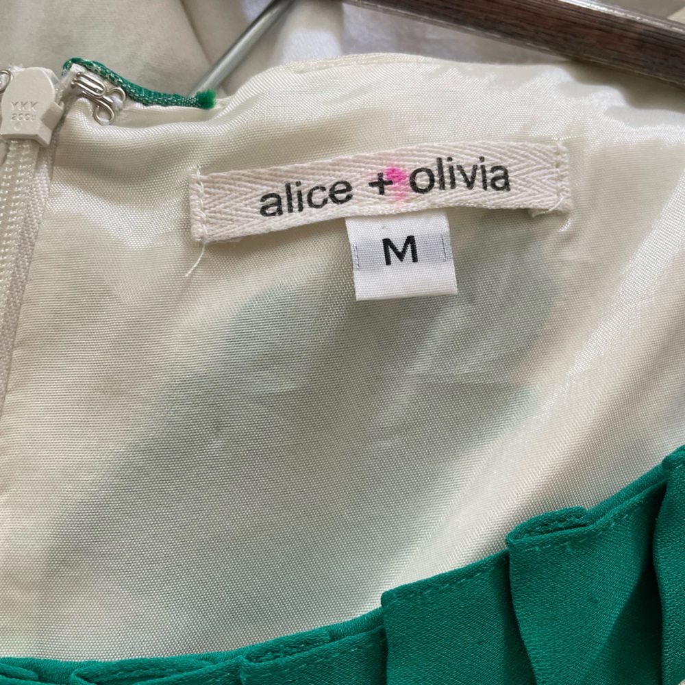 Brocade Floral Pattern With Pockets - image 4